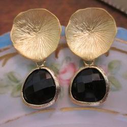 Black Onyx Earrings with Gold Mushroom Coral - Bridesmaid Earrings - Bridal Earrings